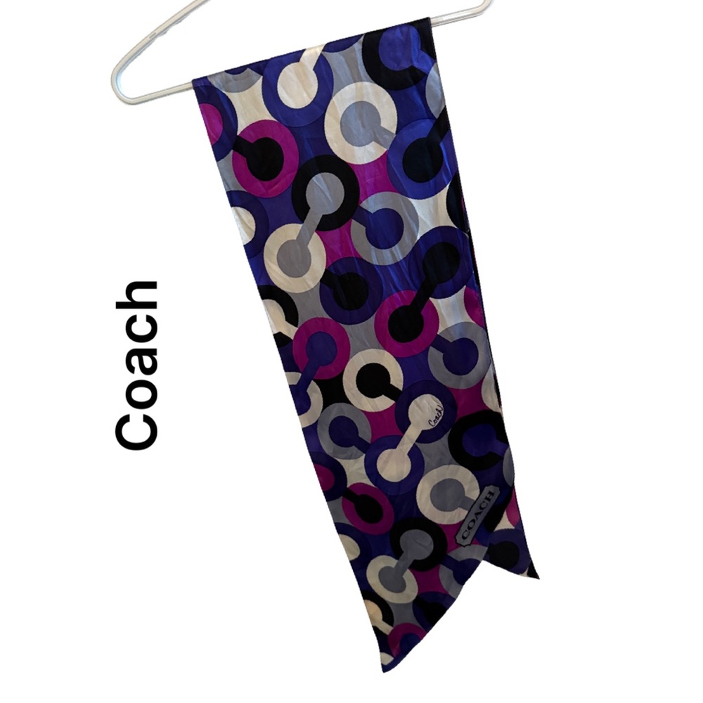 Coach oblong scarf in C logo pattern purple and grey